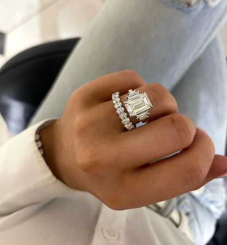 Scalloped Oval Diamond Band 2.05 ctw