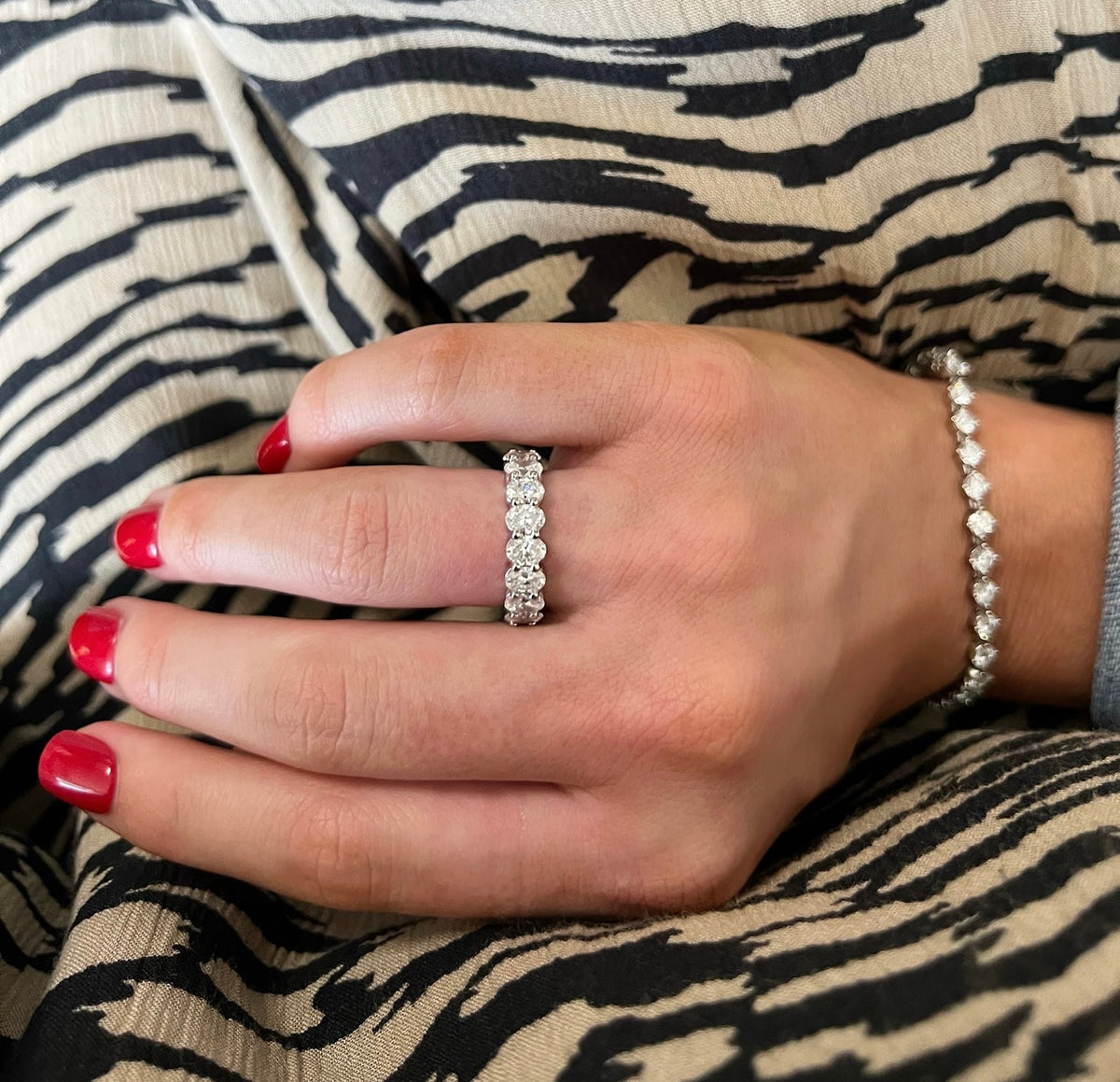 Scalloped Oval Diamond Band 3.80 ctw