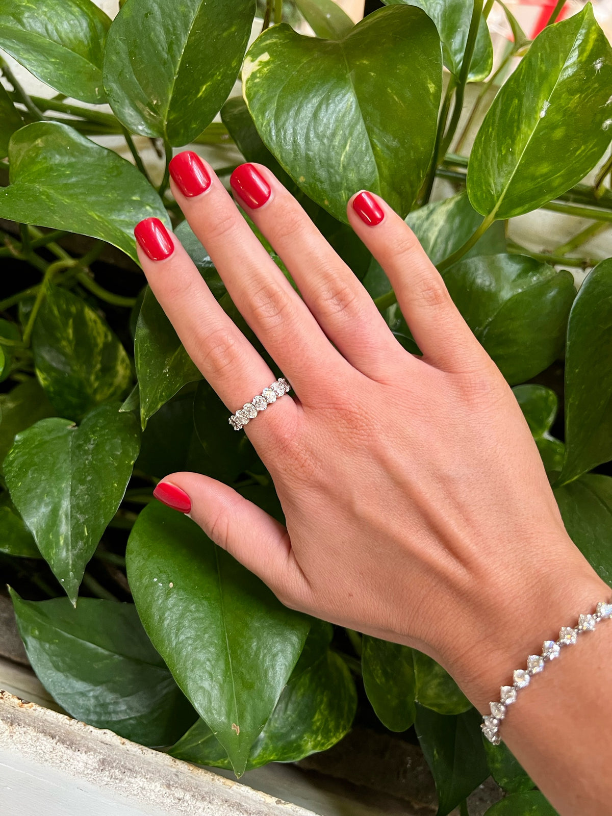 Scalloped Oval Diamond Band 3.80 ctw