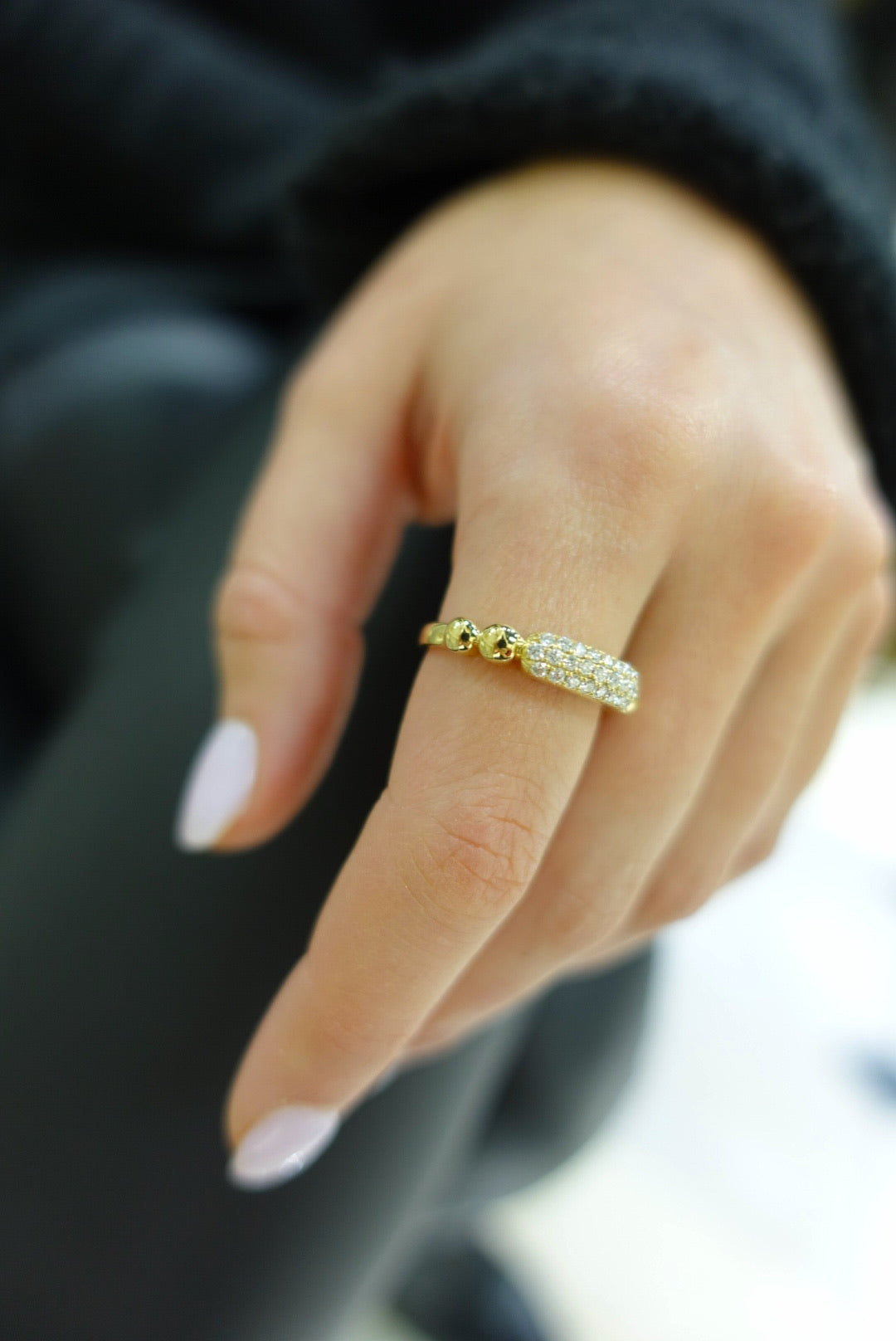 Daphne Diamond Pave Bar Beaded Band YG