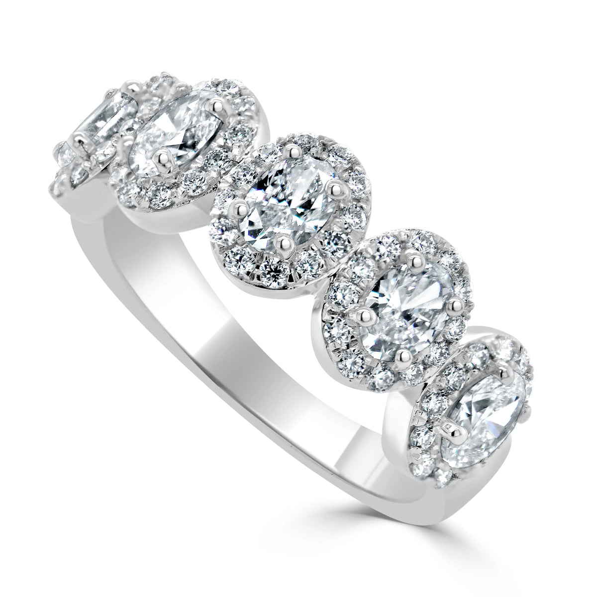 Schwan Oval Diamond Halo Band 1.45 ctw
