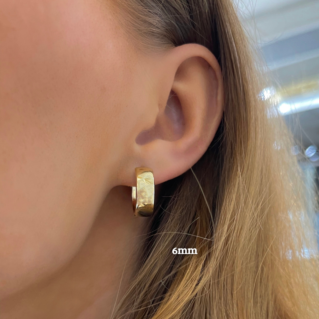 14k Yellow Gold Polished Huggie Earrings 4mm & 6mm