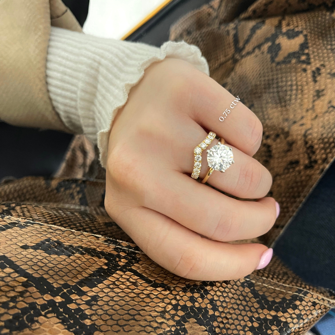 Ava Single V Diamond Band