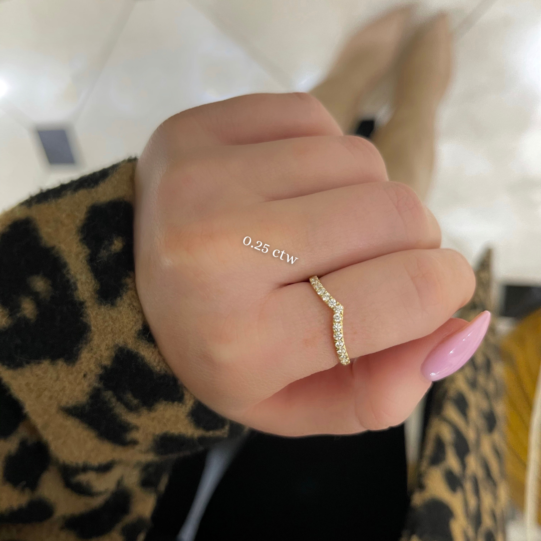 Ava Single V Diamond Band 0.25 ctw