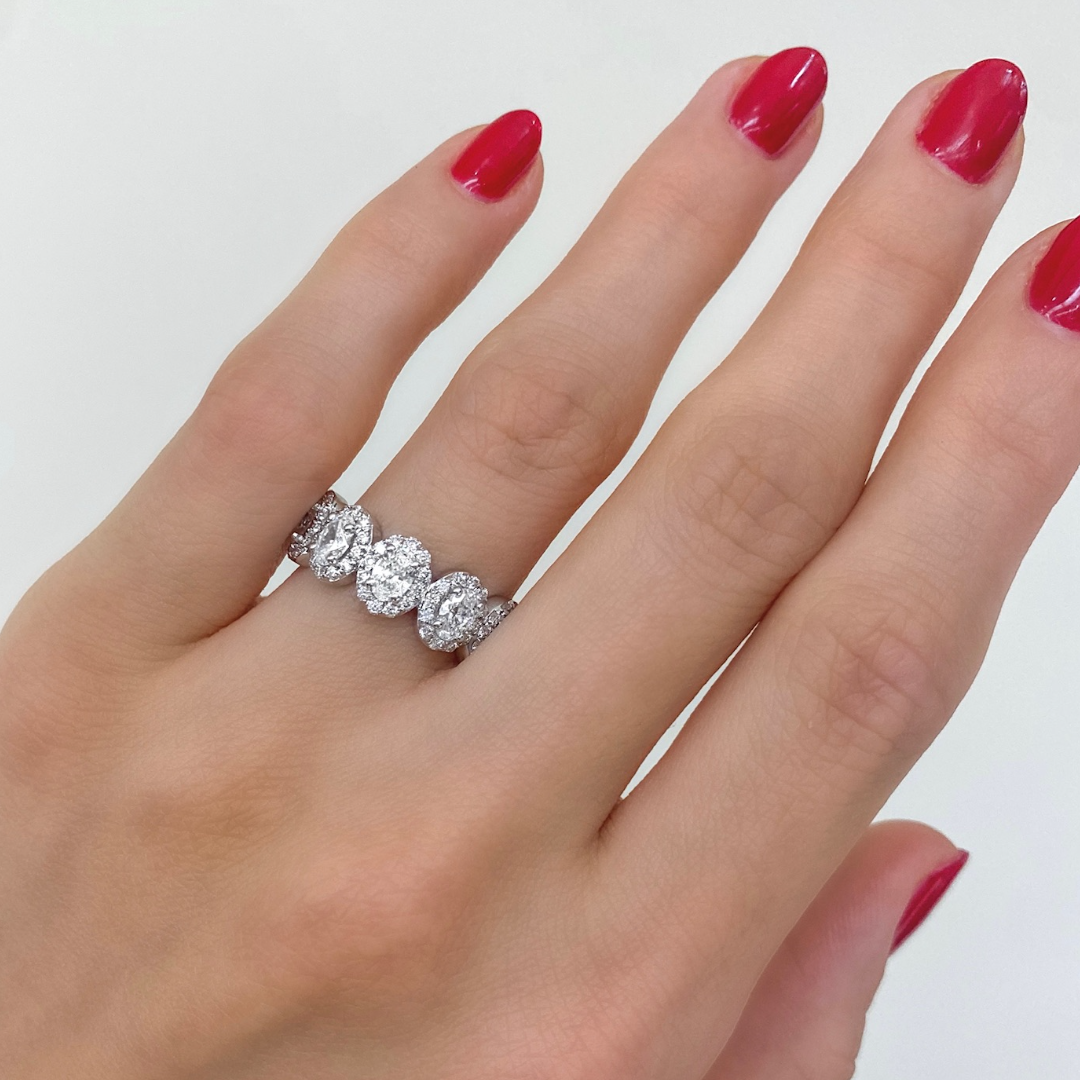 Schwan Oval Diamond Halo Band 1.45 ctw