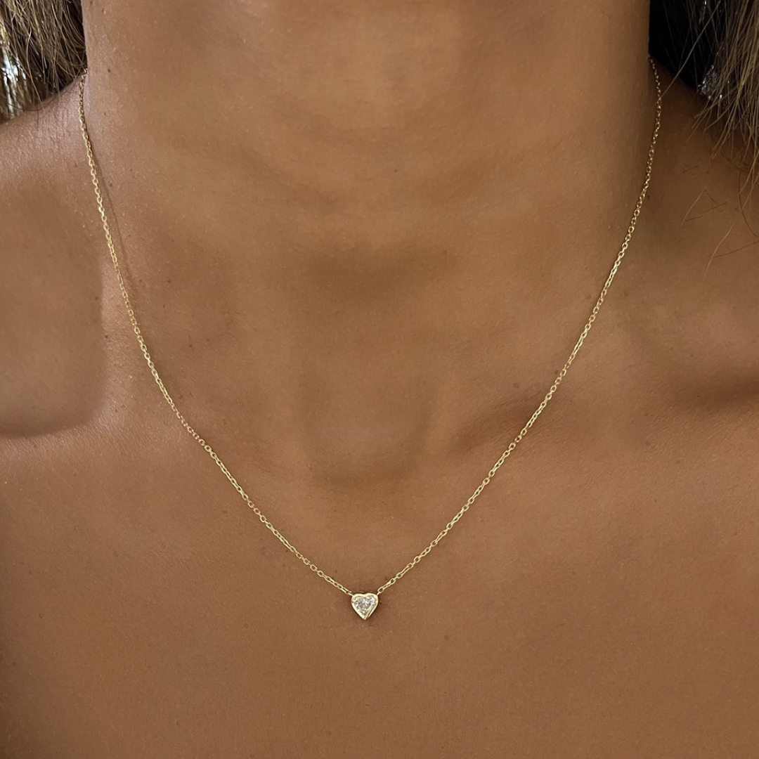 Ravayna Bezel Heart Dainty Diamond Necklace