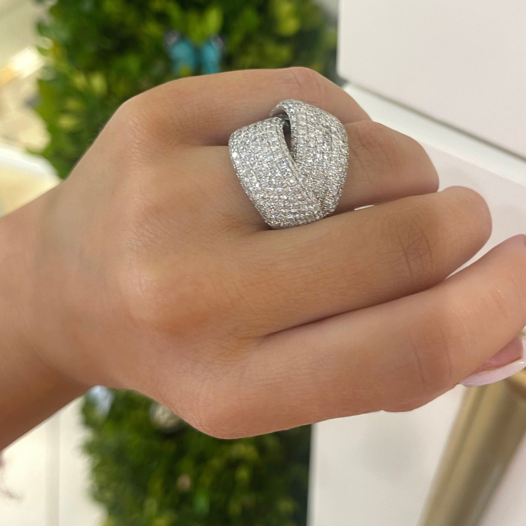 Pave diamond cocktail ring deals