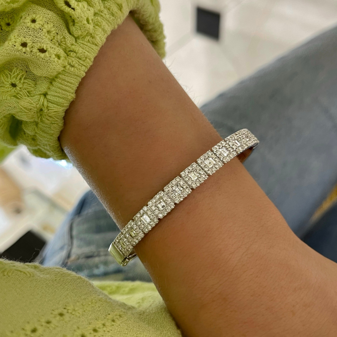 Zena Bangle Bracelet with Asscher Cut Diamonds 3.00 ctw