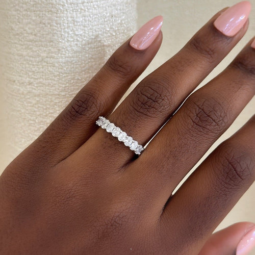 1.46 ctw scalloped oval band