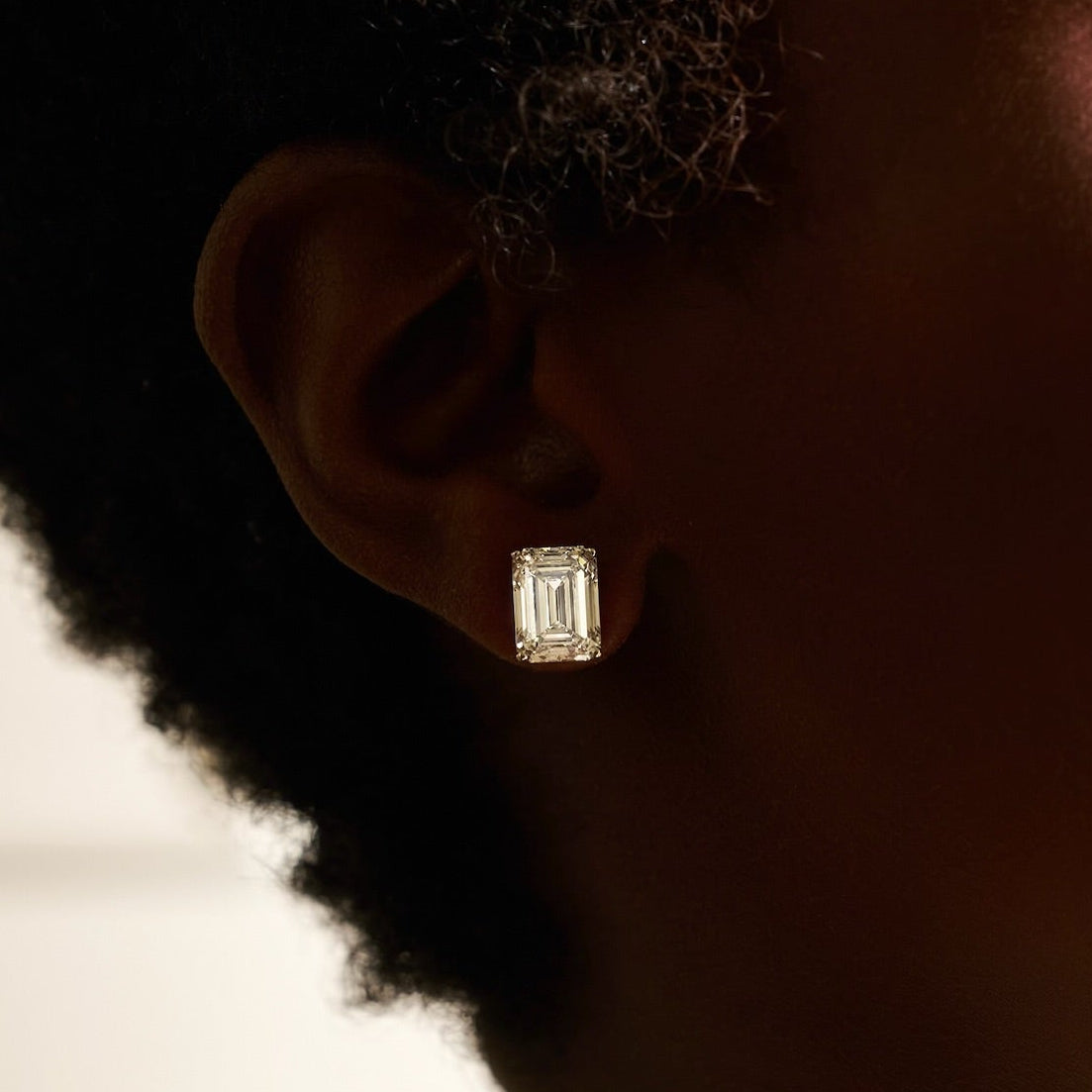 10 ctw emerald studs