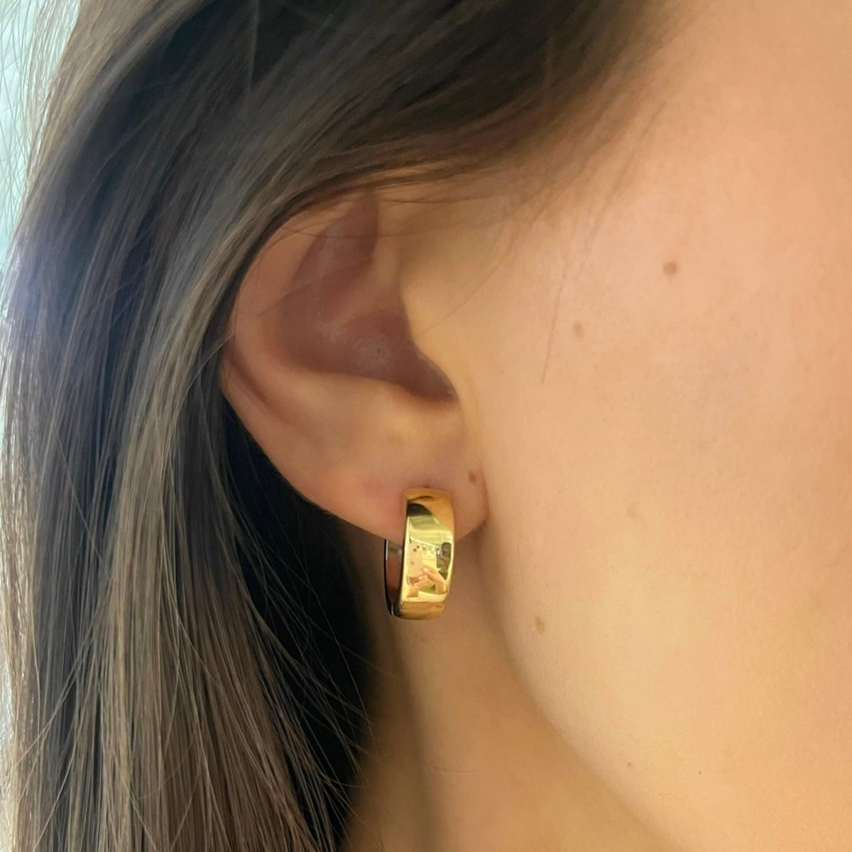 14k Two-Tone Polished Huggie Earrings 6mm