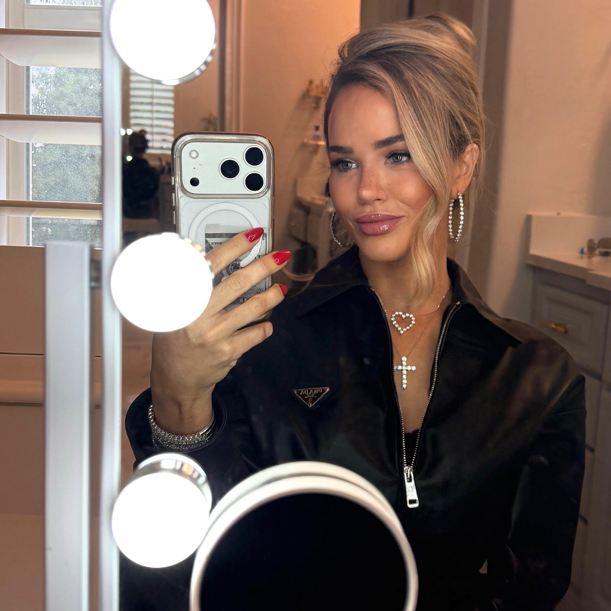 5.55 cross mamas Charlie Cloud® heart 
Mamas Charlie Cloud® hoops