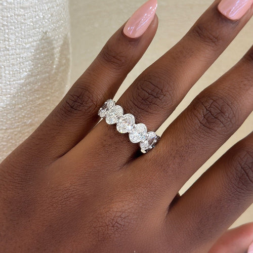 6.26 ctw scalloped oval diamond band