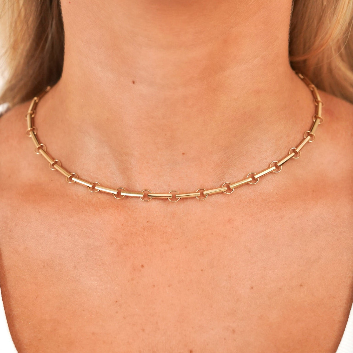 Alternating Bar Chain
