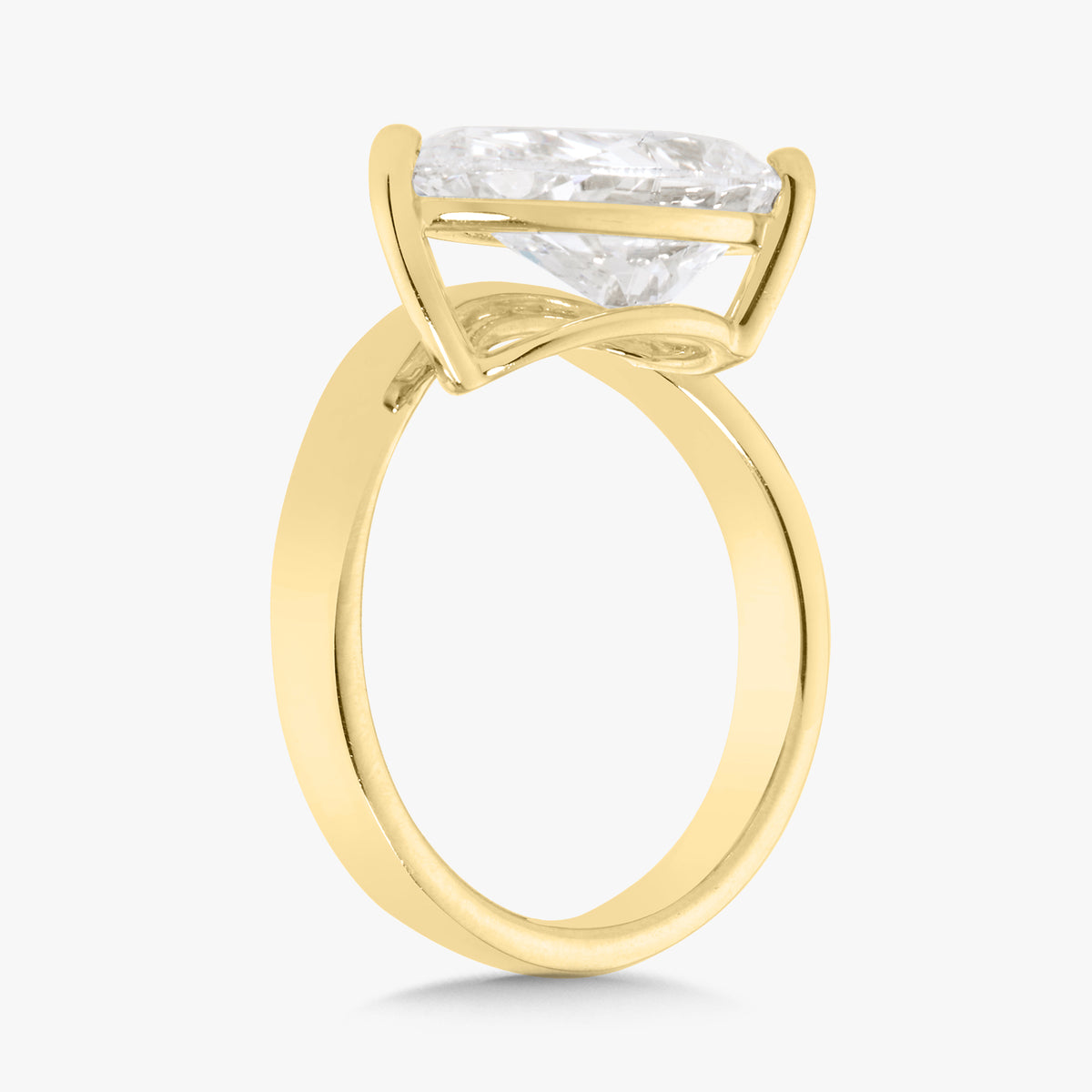 3.52ct Lab Grown Pear Diamond in a East-West Silhouette Curved Solitaire Setting
