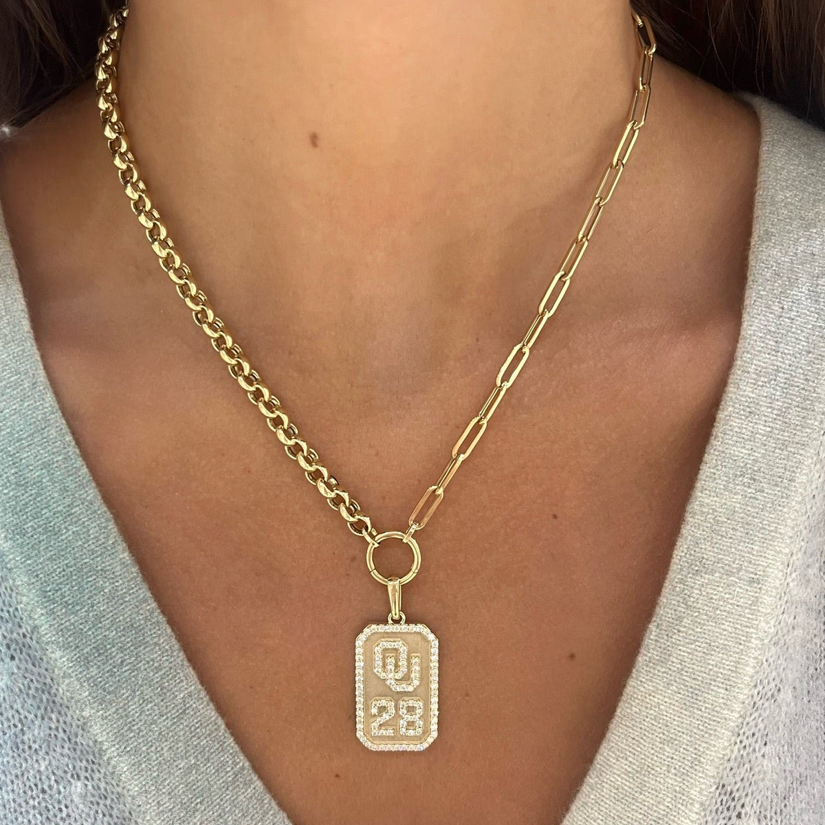 custom dog tag charm
Best of both chain 
