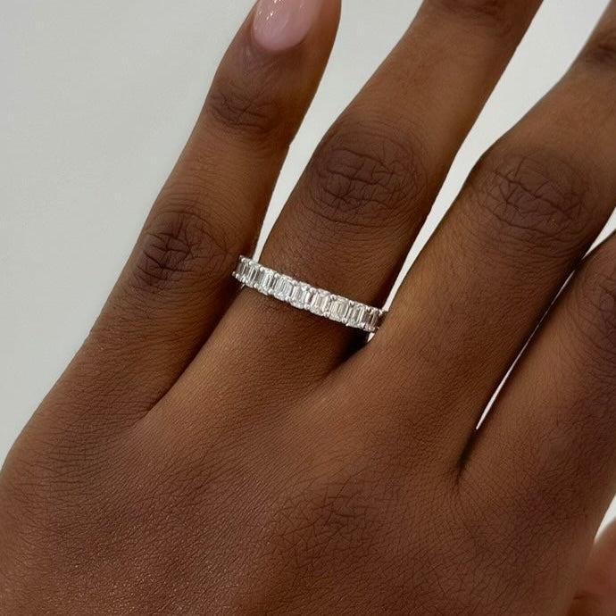 Evelyn Emerald Cut Diamond Band
