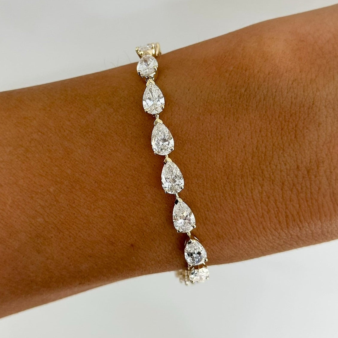 Everette Chasing Pears Diamond Tennis Bracelet YG