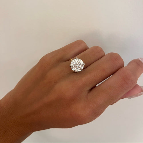 5.49ct Lab Grown Round Brilliant Diamond in a Solitaire Setting