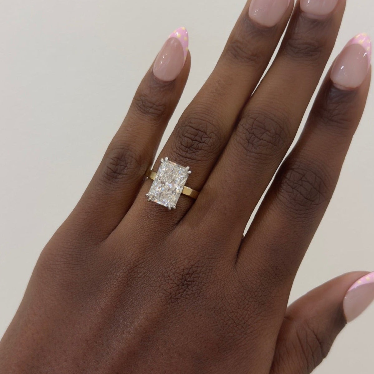 5.10ct Lab Grown Radiant Diamond in 2.5mm Pipe Cut Solitaire Setting with Double-Prongs and Hidden Halo