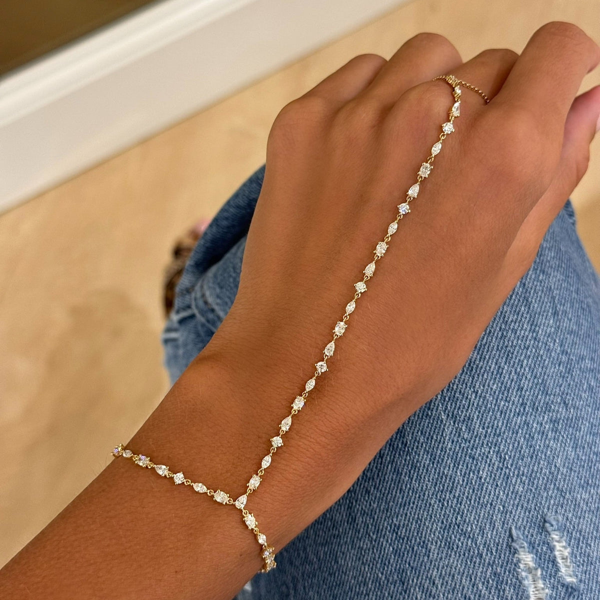 "It girl" Multi Mixed Shape Diamond Hand Chain