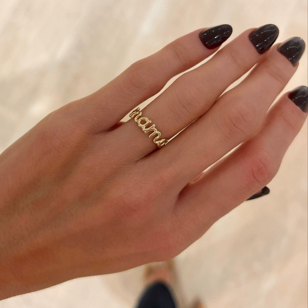 "Mama" Gold Wire Script Ring