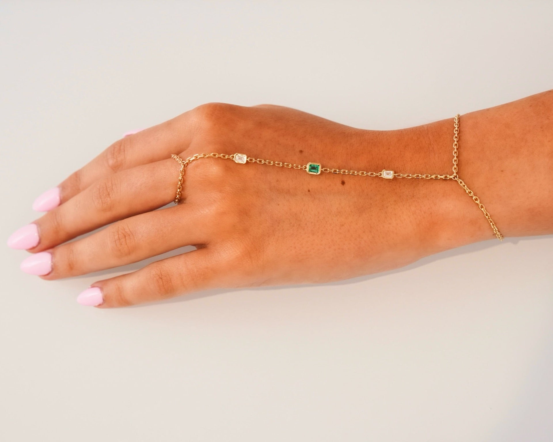 Portia Emerald Bezel Hand Chain Bracelet 0.56 ctw – RWFJ