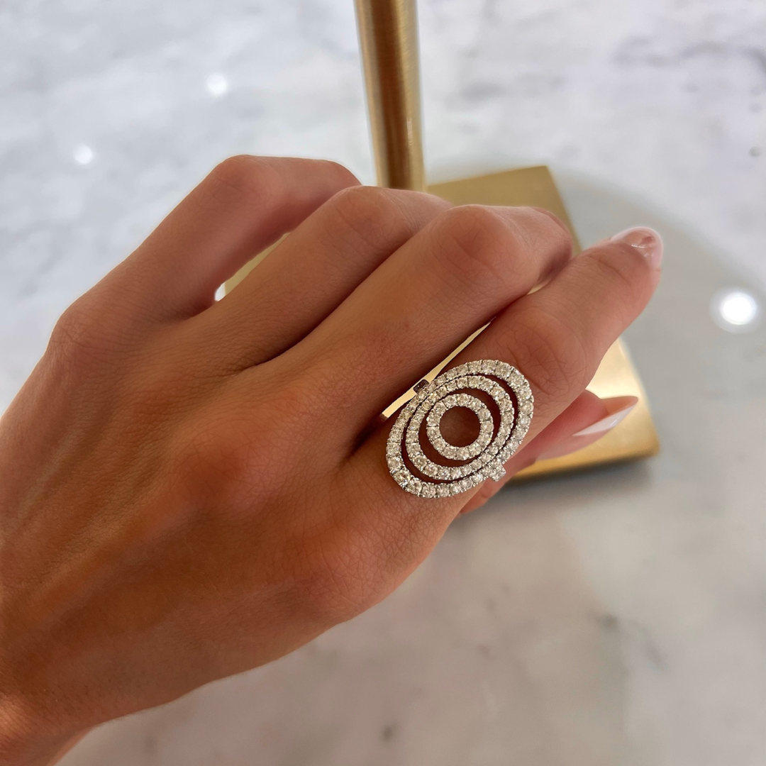 Eye Rounded Open Diamond Ring