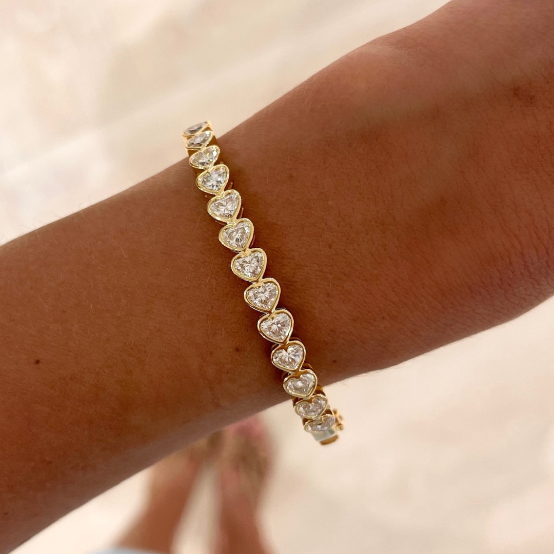 Sideways Heart Shaped Diamond Bezel Bangle Bracelet 4.10 ctw
