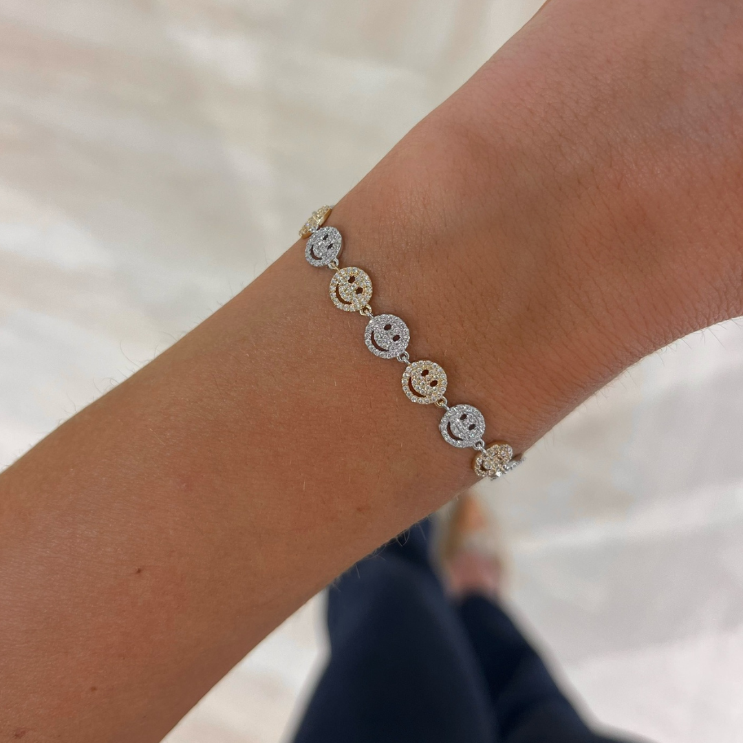 Little Drew Smiley Pave Diamond Bracelet 1.26 ctw