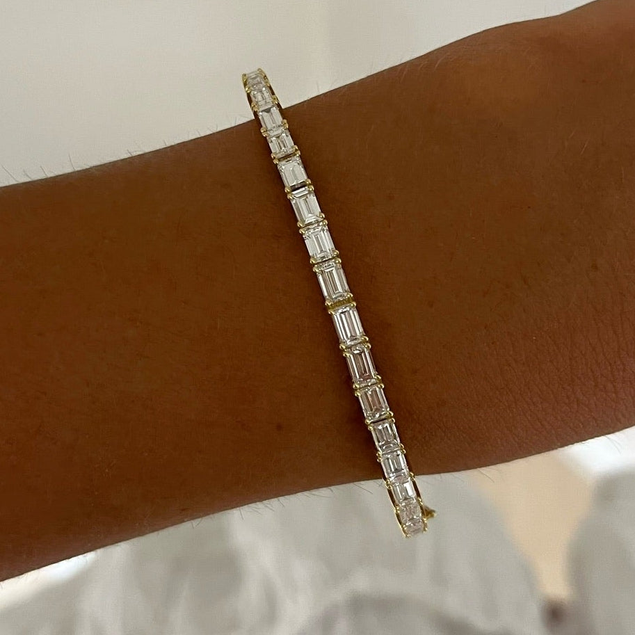 Richards Emerald Cut Diamond Bangle Bracelet 4.00 ctw