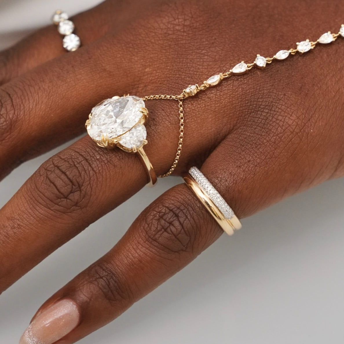 "It girl" Multi Mixed Shape Diamond Hand Chain 2.65 ctw