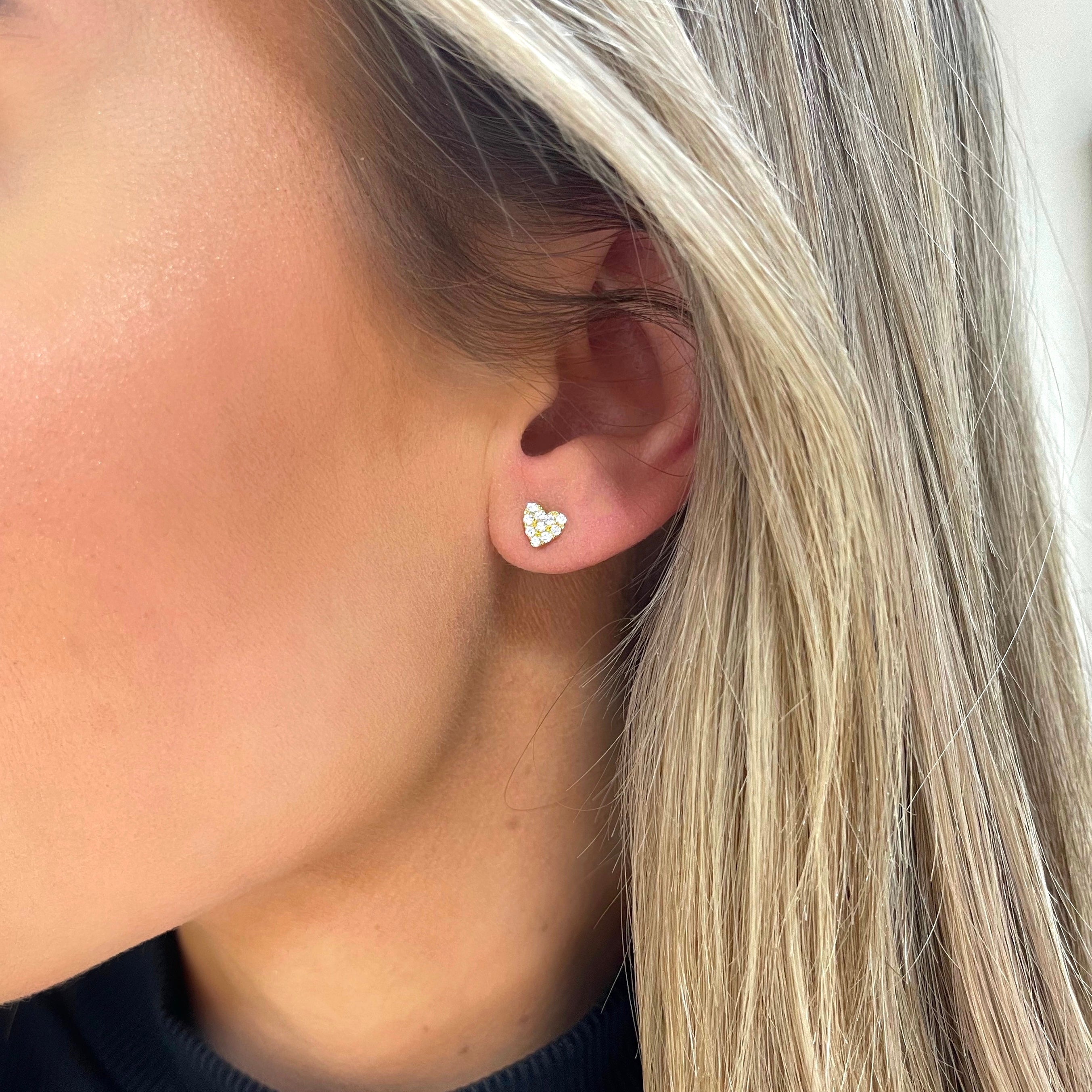 Jewelryboxes Tiny Silver Plated Flower Heart Stud Earrings – Rhodium Plated, Butterfly Closure