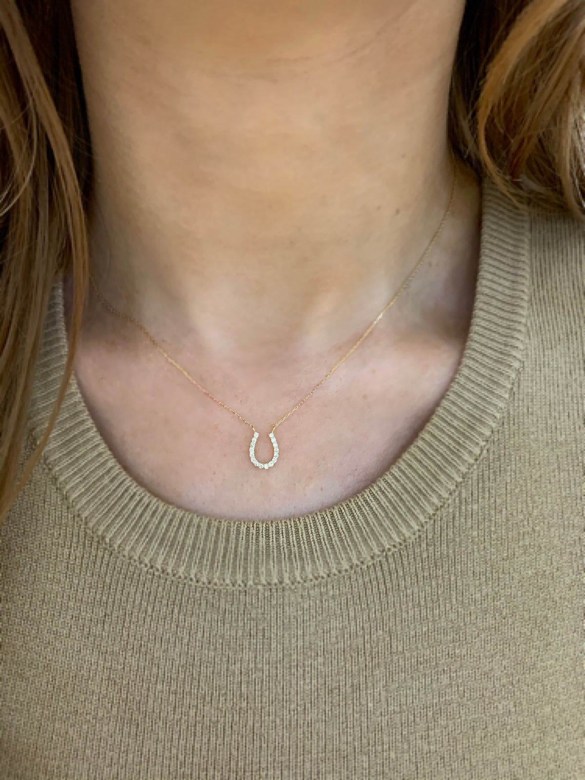 Filly Diamond Horseshoe Necklace 18K Yellow Gold