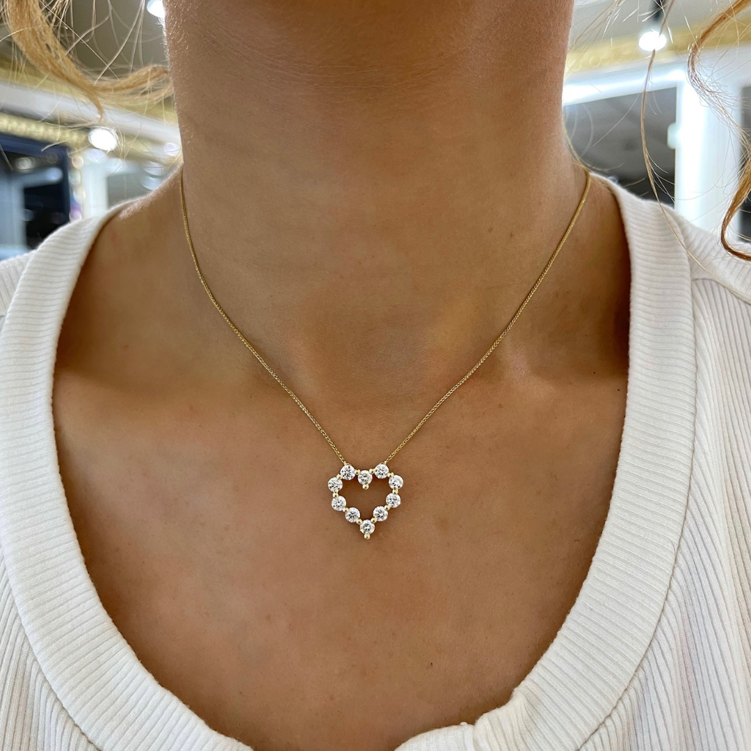 Single Floating Diamond Pendant Chain Necklace for Girls and Women