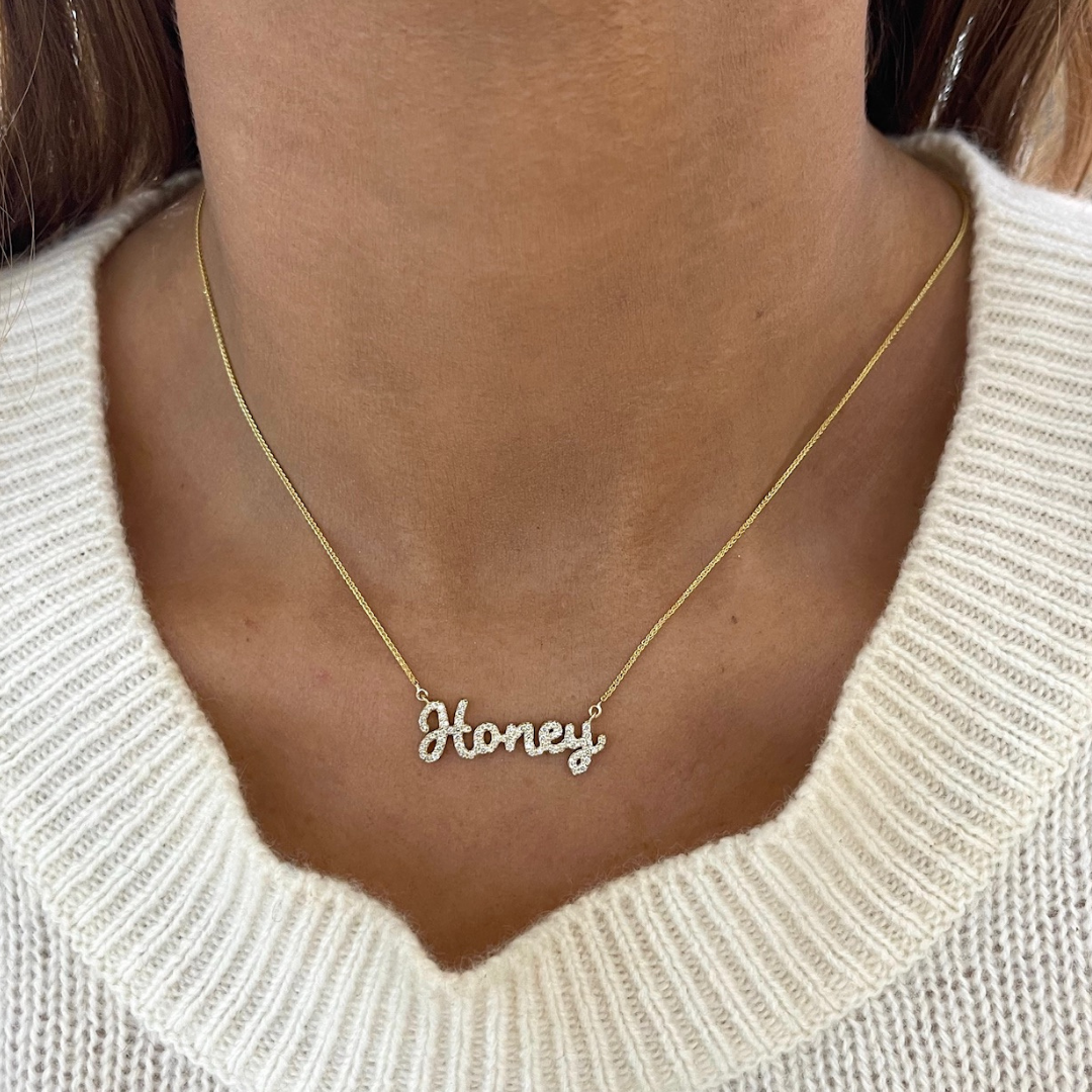 A name 2025 locket gold