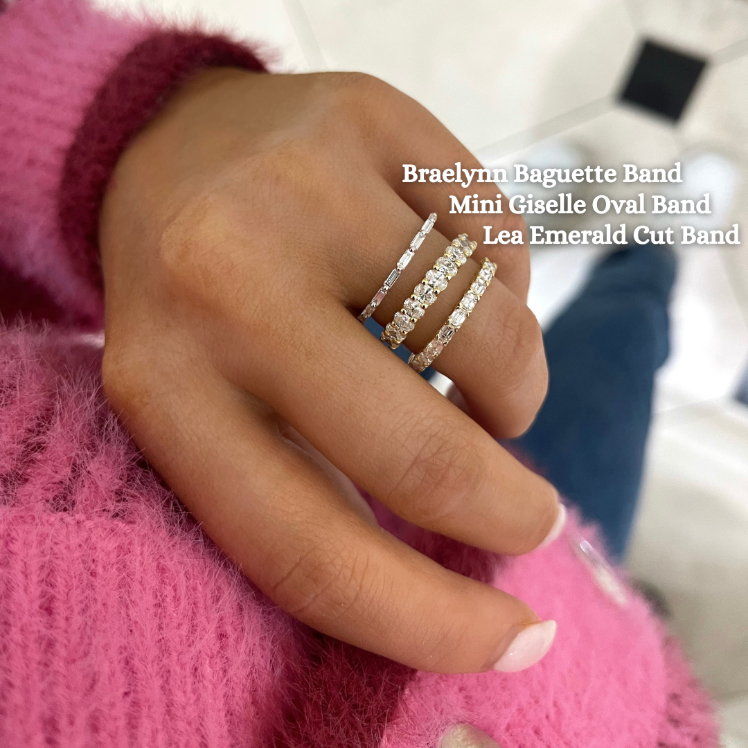 Mini Giselle Diamond Oval Band